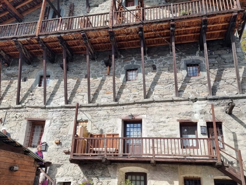 poi-casa-merlet-1774860754