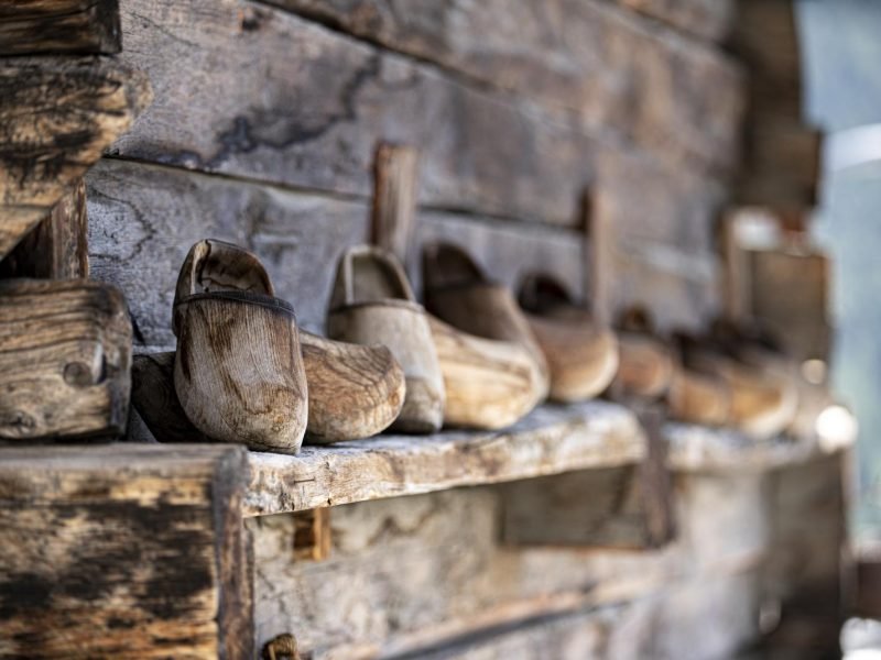 poi-i-sabot-e-i-sabotier-1774860750